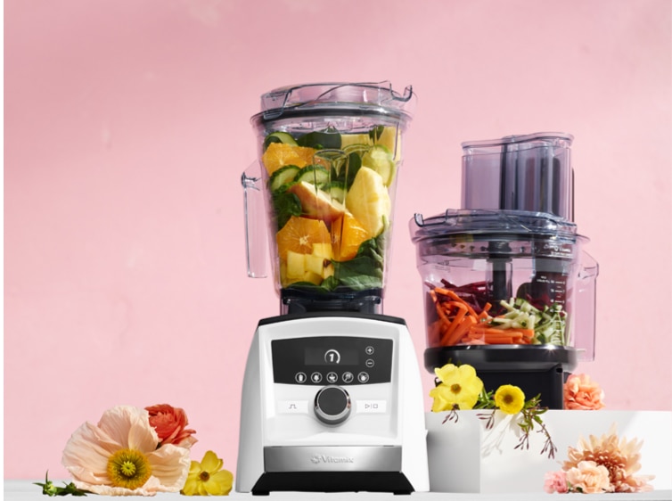 Image of Blender Bundle with Mother's Day Flowers
