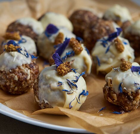 /content/vitamix/ca/en_us/recipes/white-chocolate-holiday-bites.html