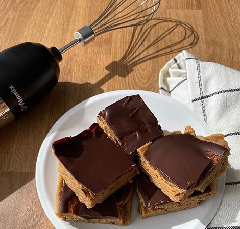 /content/vitamix/us/en_us/recipes/peanut-butter-protein-bars.html