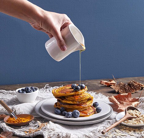 Pumpkin Turmeric Oat Pancakes Hero