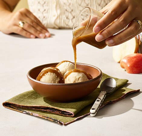 apple cinnamon date syrup