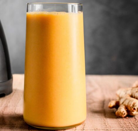 /content/vitamix/us/en_us/recipes/almond-yogurt-peach-and-banana-smoothie.html