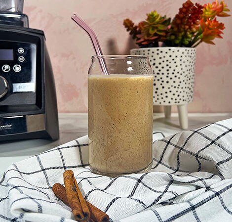 /content/vitamix/vr/en_us/recipes/cinnamon-roll-smoothie.html
