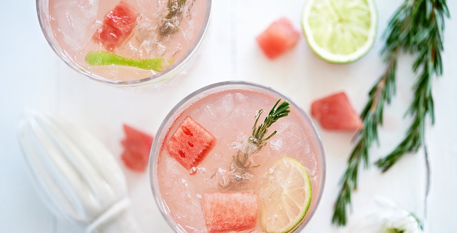 /content/vitamix/vr/en_us/articles/5-unexpected-cocktail-ingredients.html