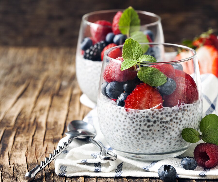 /content/vitamix/ca/en_us/articles/7-energy-boosting-foods-to-get-you-through-the-day.html