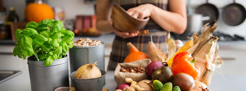 /content/vitamix/us/en_us/articles/7-healthy-fall-food-ideas-celebrate-the-flavors-of-the-season.html