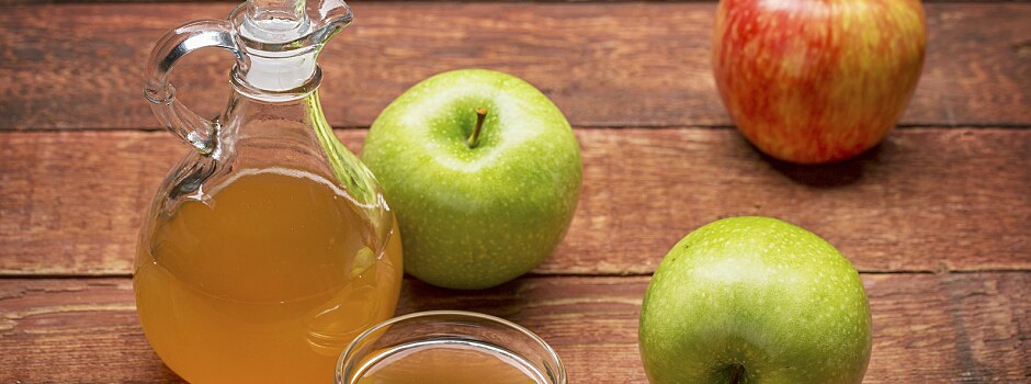 /content/vitamix/us/en_us/articles/apple-cider-vinegar-whats-with-the-hype.html