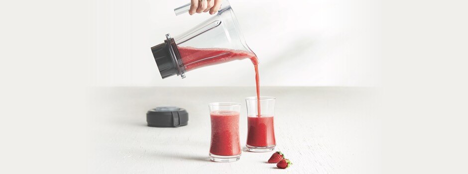/content/vitamix/mx/en_us/articles/how-vitamix-designed-the-best-blender-for-smoothies.html