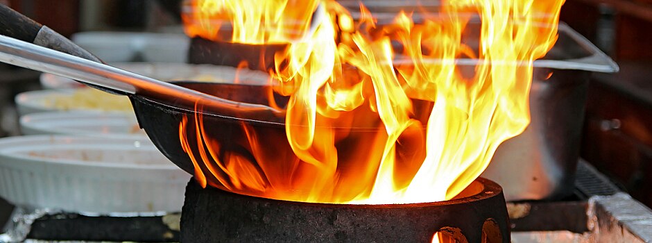 cooking-safety-tips-to-help-reduce-burn-risks-in-your-kitchen-main.jpg	
