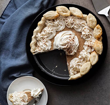 Gingerbread Cream Pie Gingerbread Cream Pie 470x449.jpg