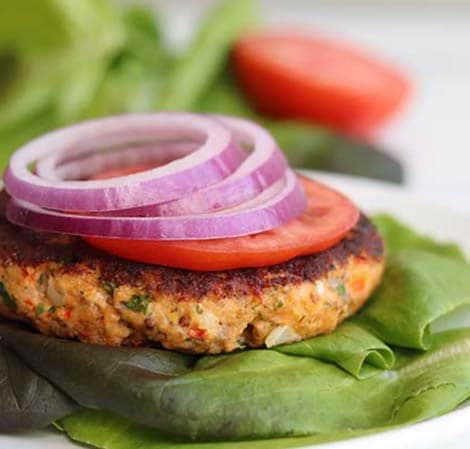 Immersion_Chopper_Salmon Burgers_Recipe3.jpg