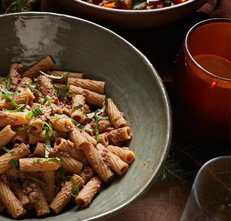 /content/vitamix/us/en_us/recipes/mushroom-and-walnut-bolognese.html