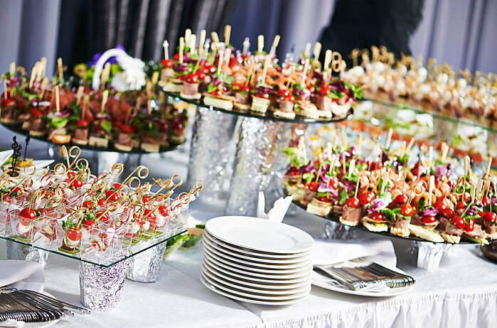 /content/vitamix/ca/en_us/articles/opening-a-restaurant-party-dos-and-donts.html