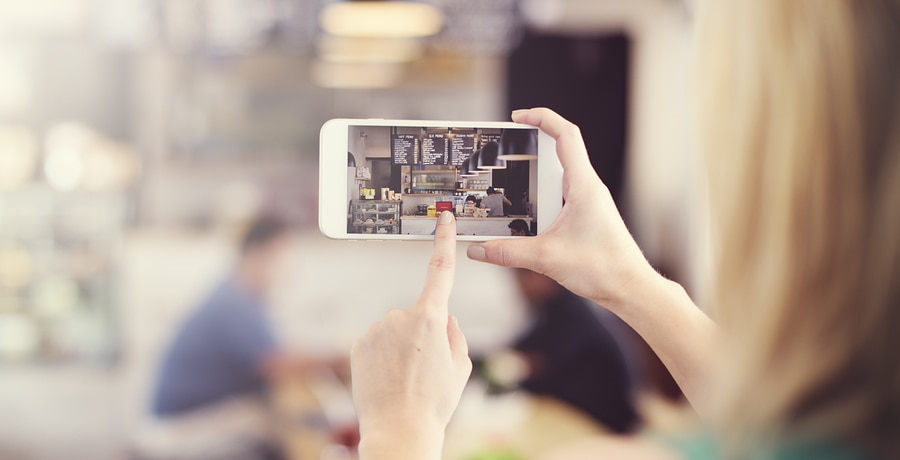 Social Media for Restaurants All Your Questions Answered Main.jpg	