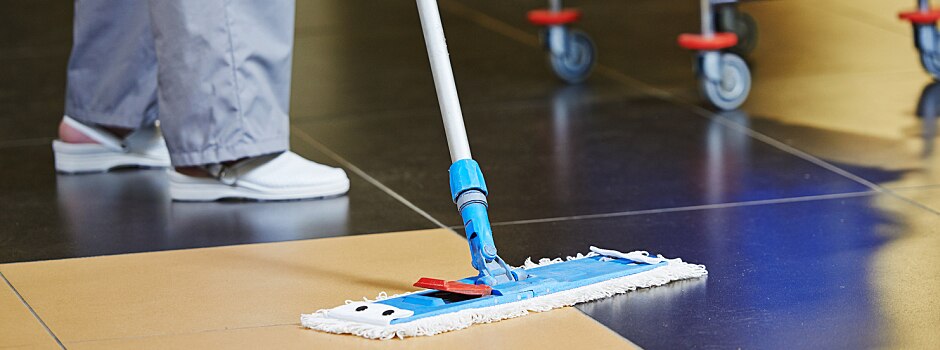 slip-and-fall-accidents-5-tips-to-help-reduce-the-risk-main.jpg	
