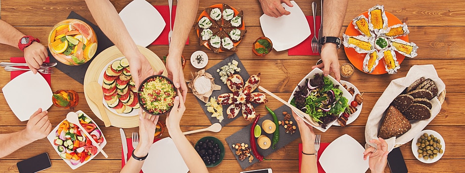 small-plates-how-millennials-are-driving-this-profitable-trend-main.jpg	