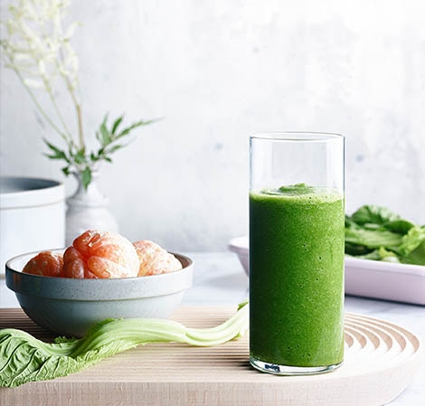 Winter Green Smoothie with Yuzu green smoothie in a glass