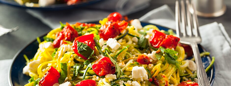 /content/vitamix/vr/en_us/articles/zoodles-and-veggie-pasta-whats-with-the-hype.html