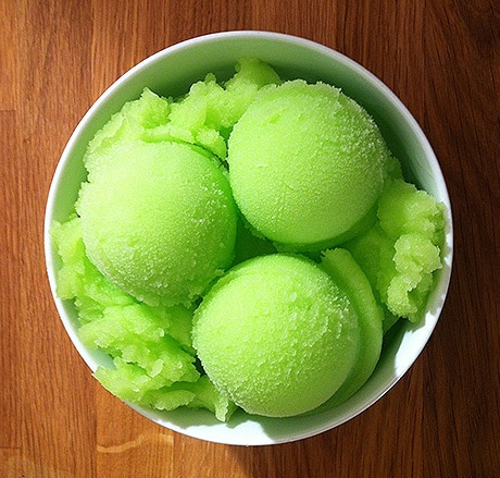 /content/vitamix/us/en_us/recipes/spiked-honeydew-sorbet.html