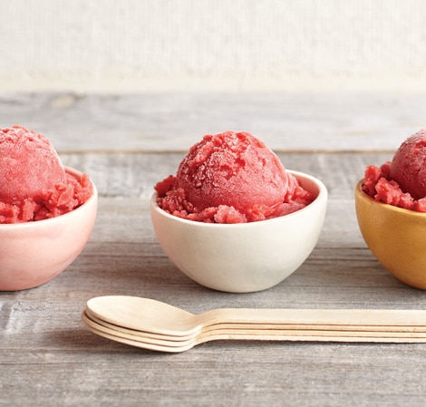 /content/vitamix/us/en_us/recipes/strawberry-grand-marnier-sorbet.html